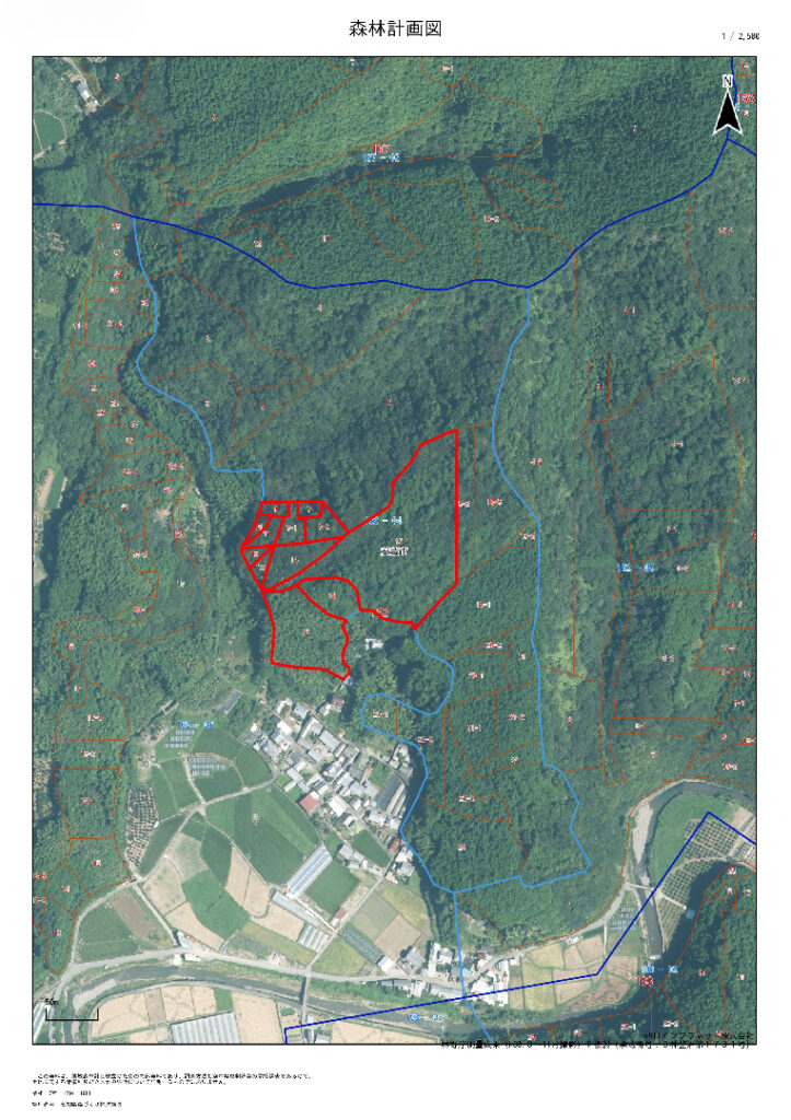 森林計画図と航空写真を重ねた山林の位置特定例｜複数資料を照合しないと場所特定が困難なケース